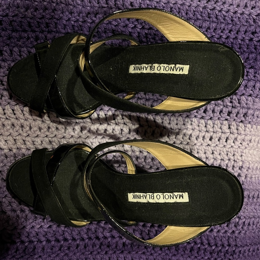 Manado Blahnik Size 6